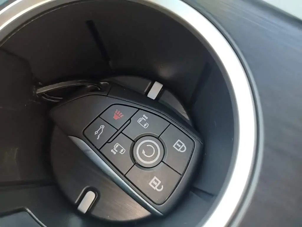 Buick GL8 New Energy 2026 — Şəkil 9/20