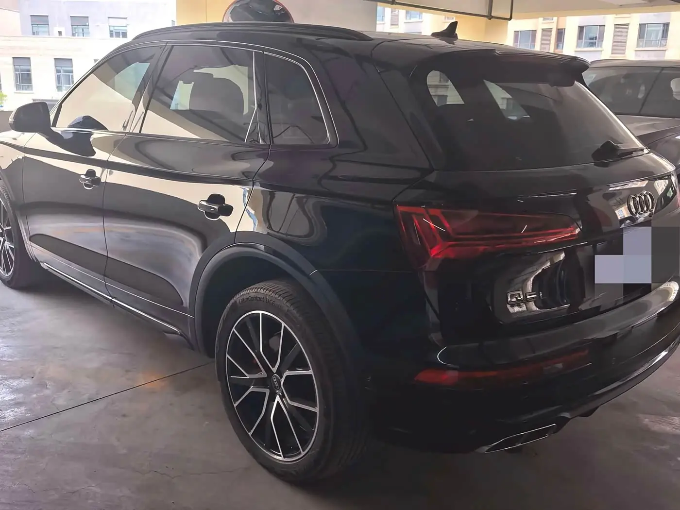 Audi Q5L 2024 — Photo 8/8