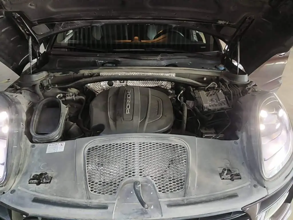 Porsche Macan 2019 — Photo 3/12