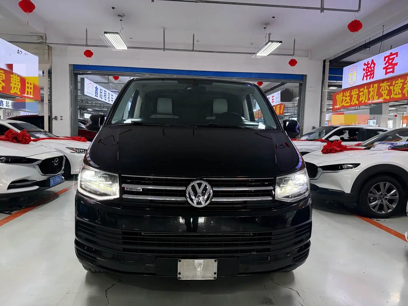Volkswagen Caravelle 2019 — Фото 2/11
