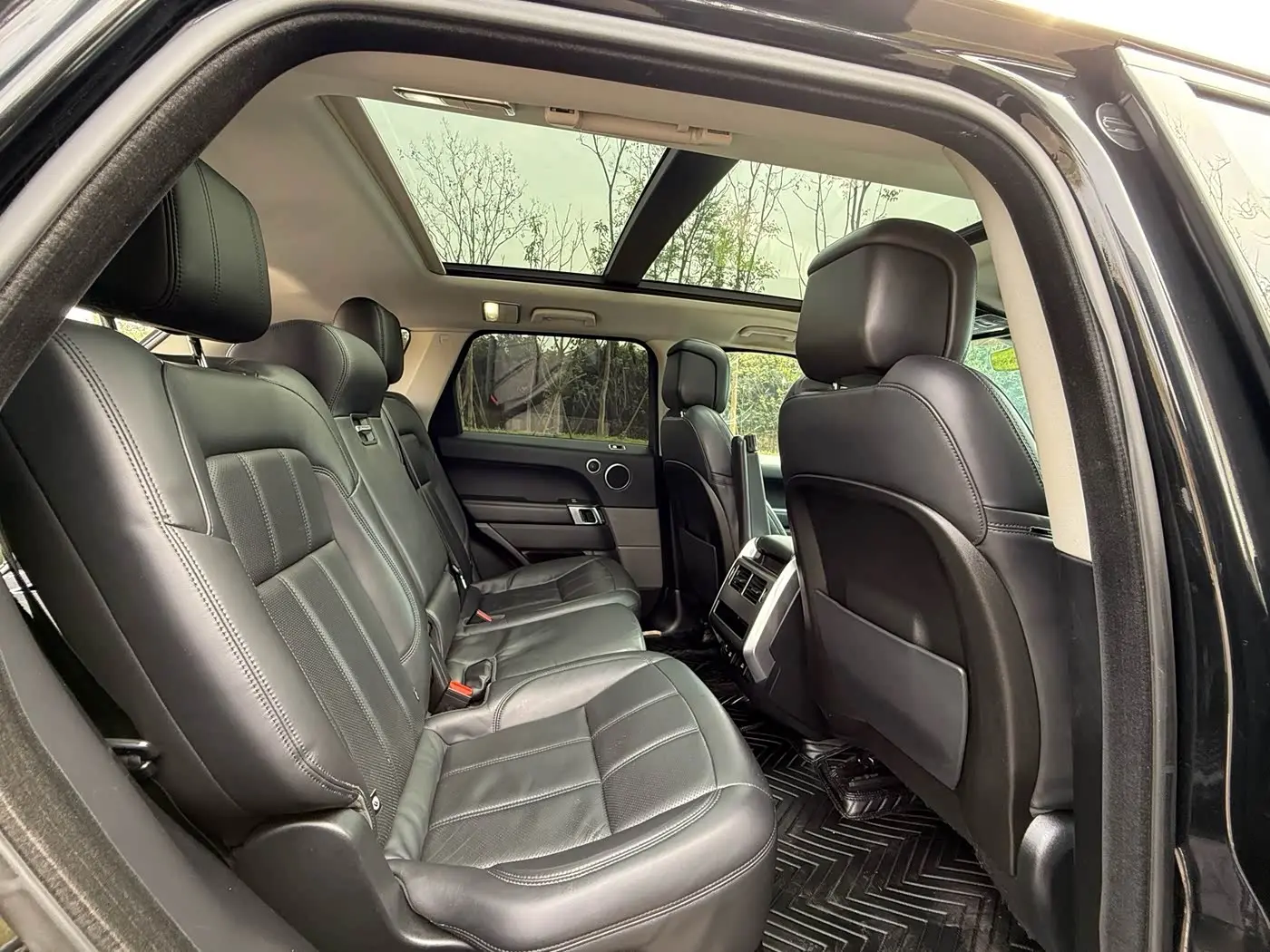 Land Rover Range Rover Sport 2019 — Фото 9/14