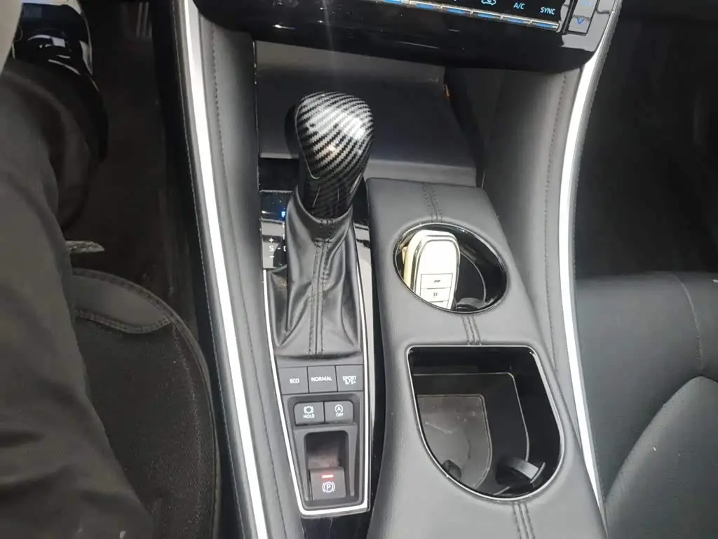 Toyota Avalon 2022 — Photo 15/20