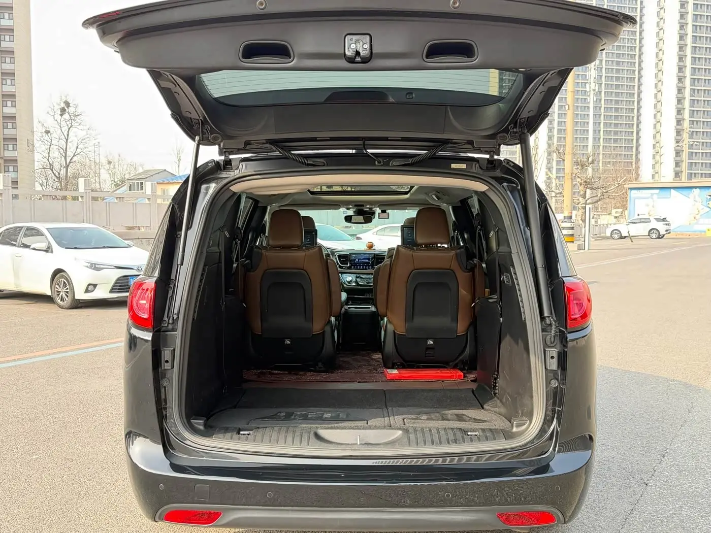 Chrysler Grand Voyager 2019 — Photo 13/17