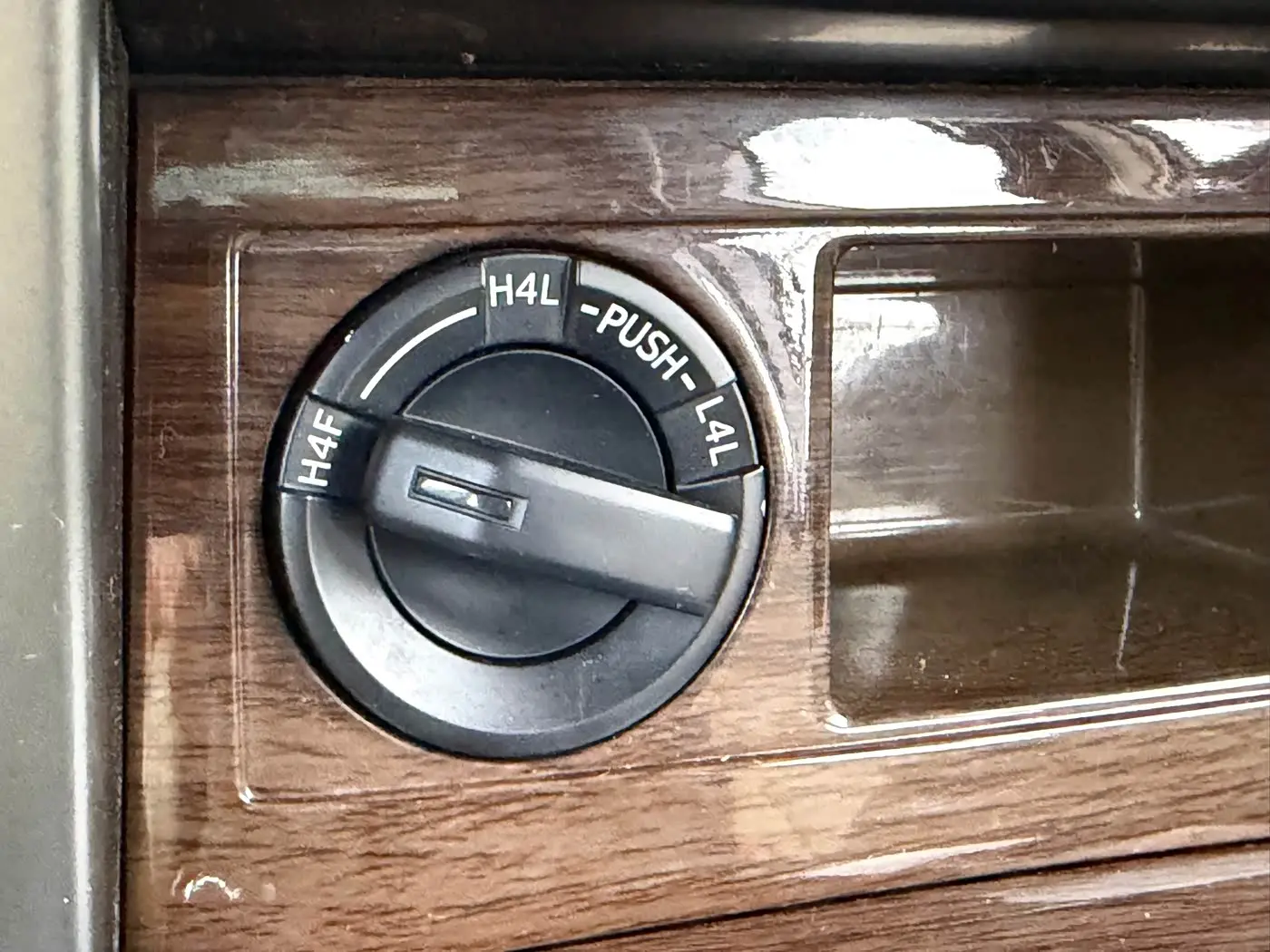 Toyota Prado 2013 — Photo 12/20