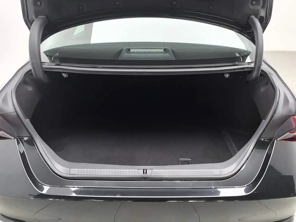 Toyota Avalon 2020 — Photo 16/20