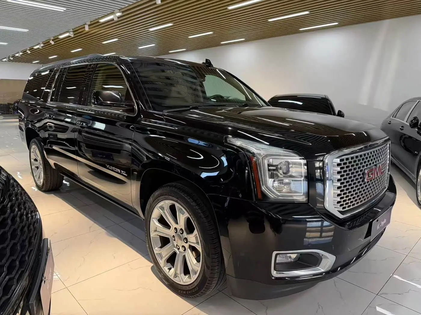 Daolangge GMC Yukon 2018 — Photo 1/16