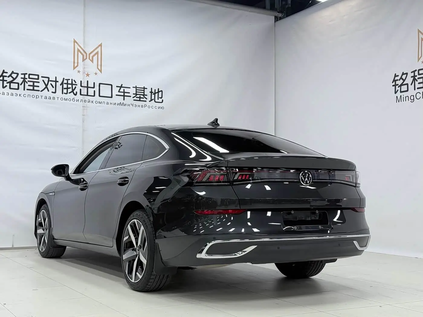 Volkswagen Lamando 2023 — Photo 6/20