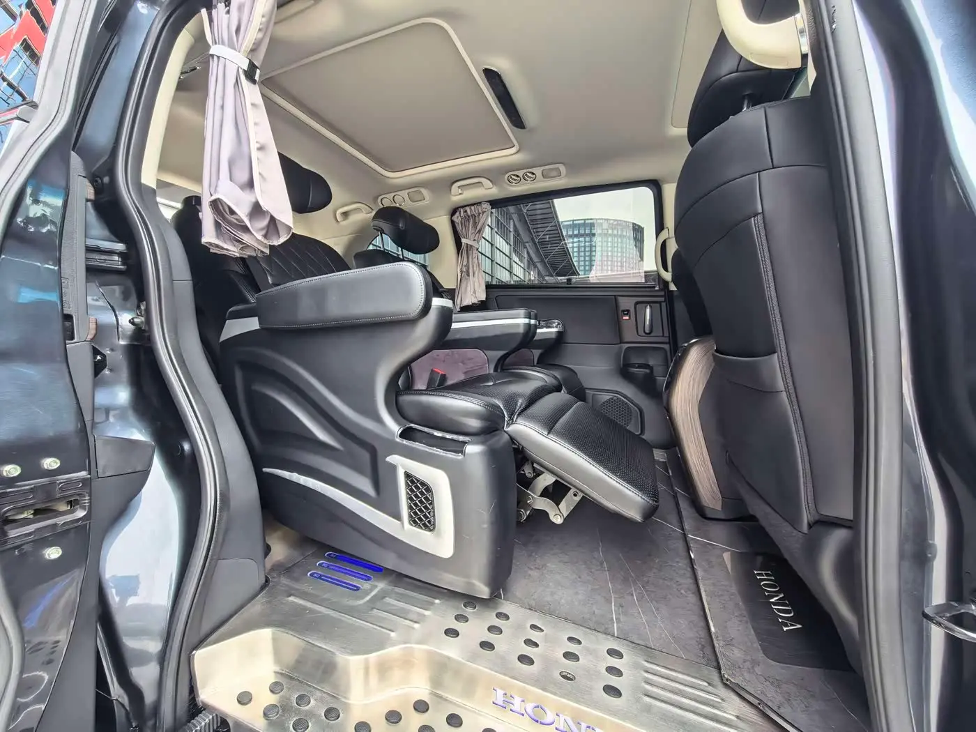 Honda Odyssey 2022 — Фото 10/17