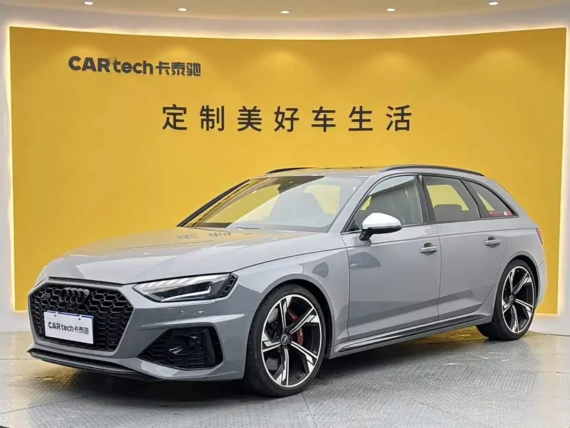 Audi RS 4, 2024