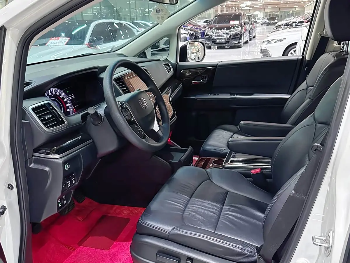 Honda Odyssey 2019 — Photo 5/15