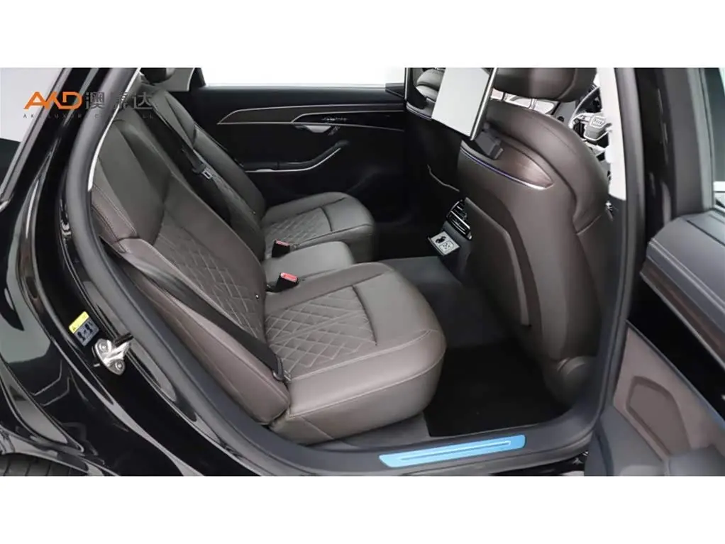 Audi A8 2024 — Photo 8/10