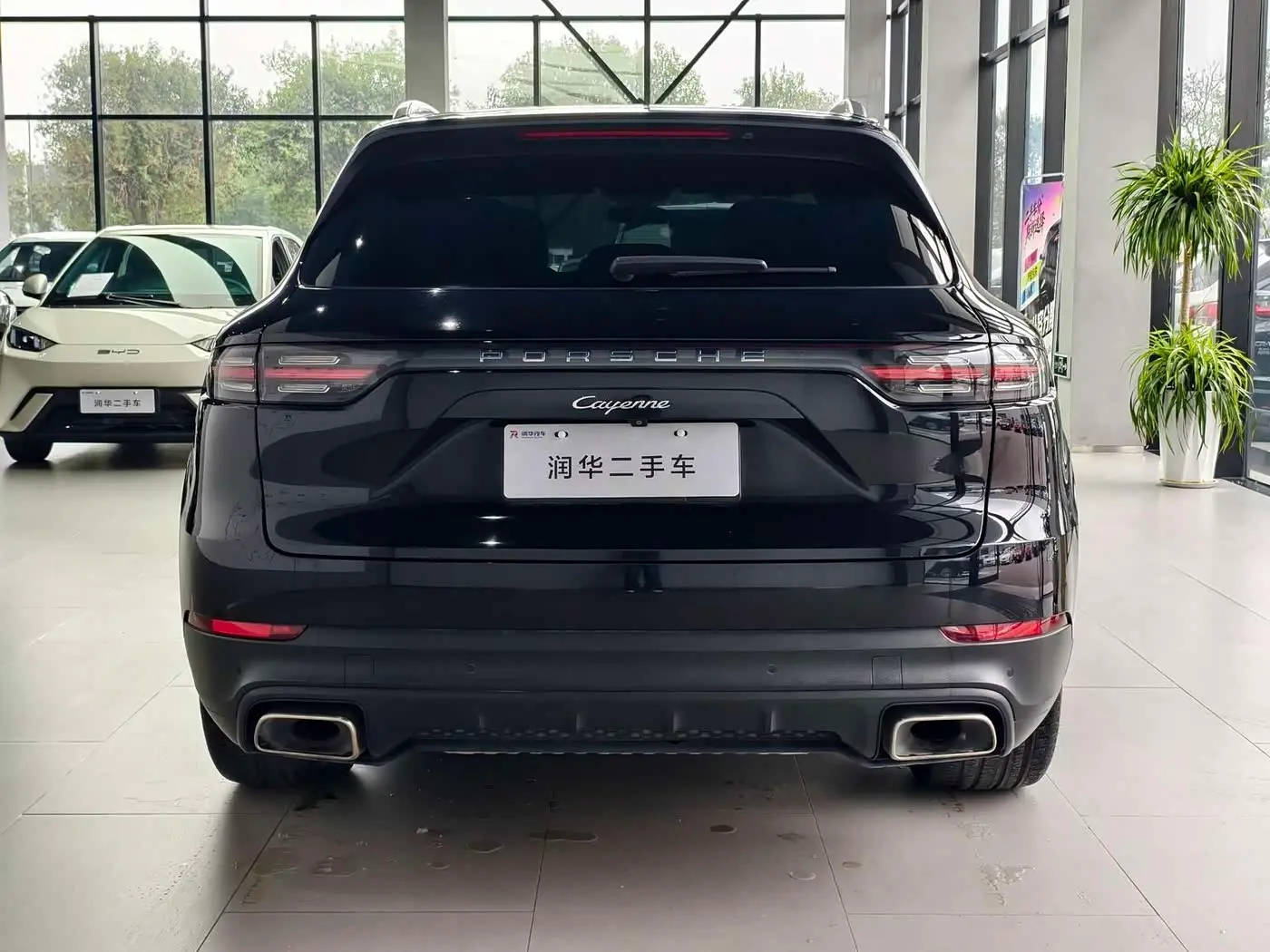 Porsche Cayenne 2019 — Фото 4/16