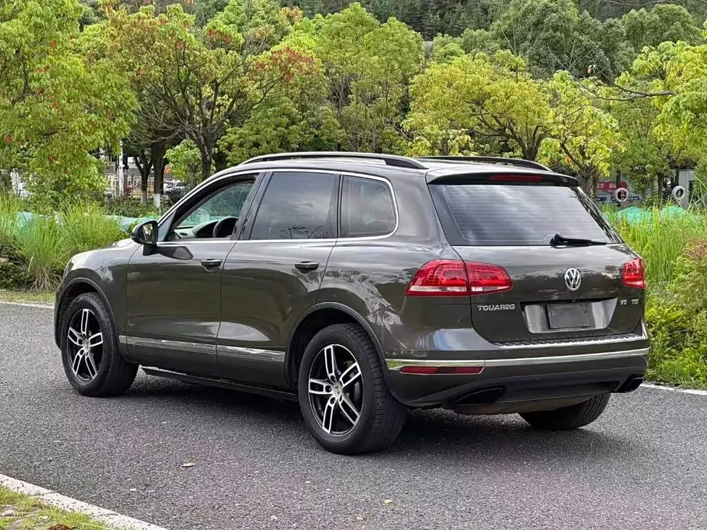 Volkswagen Touareg 2017 — Фото 9/9