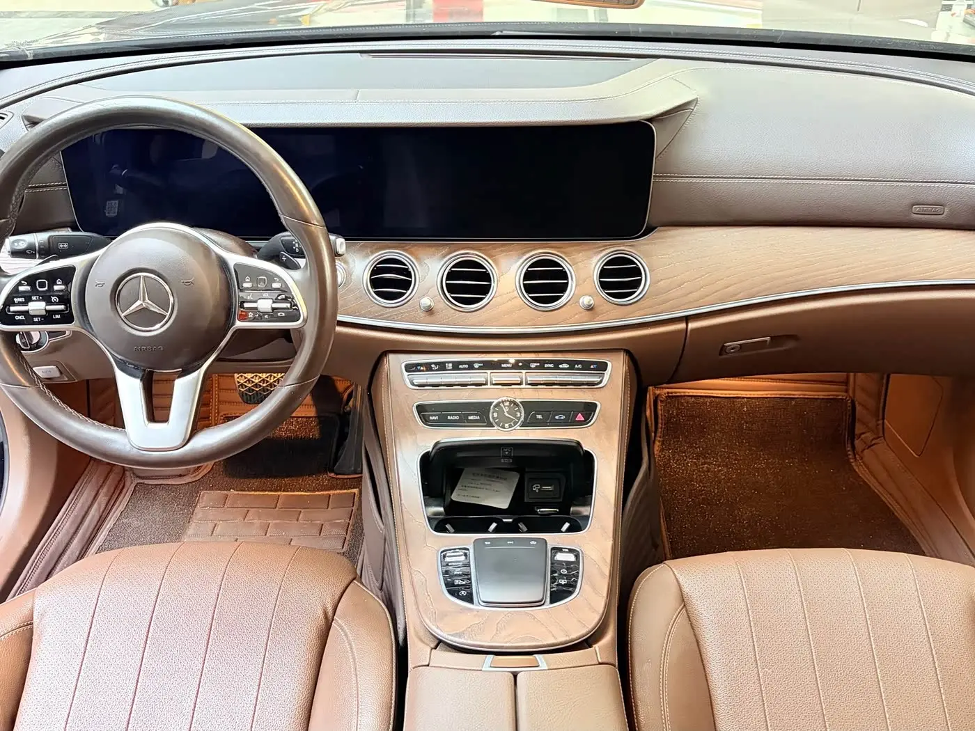 Mercedes-Benz E-Class 2018 — Фото 9/9