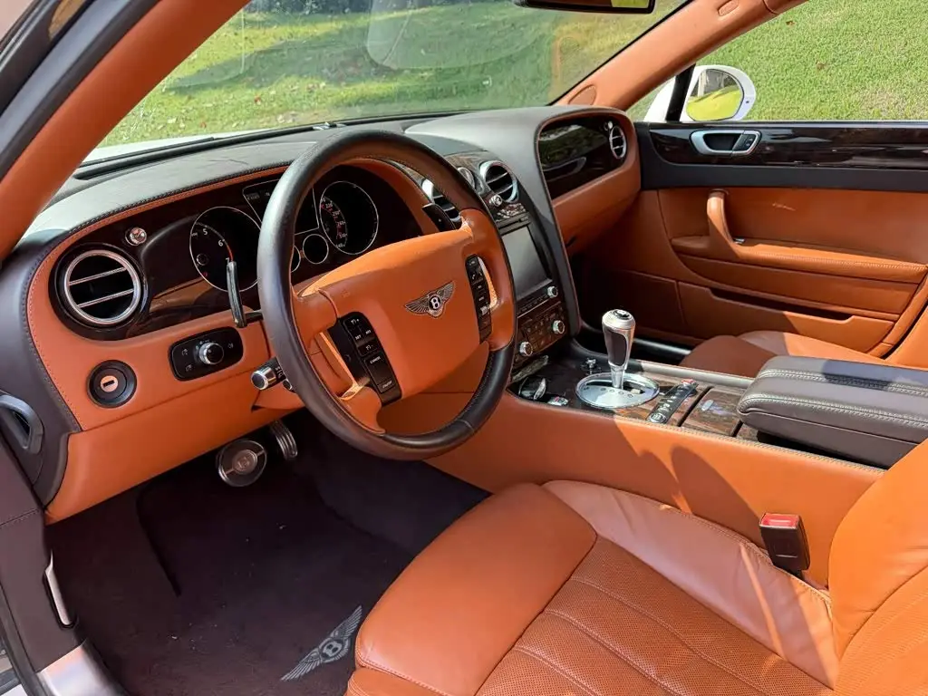 Bentley Flying Spur 2012 — Photo 7/14