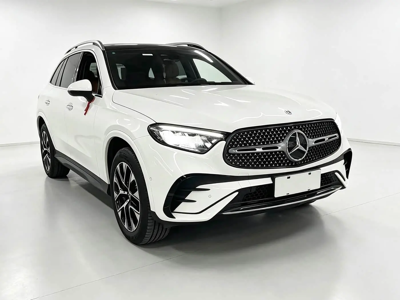 Mercedes-Benz GLC 2024 — Photo 3/9