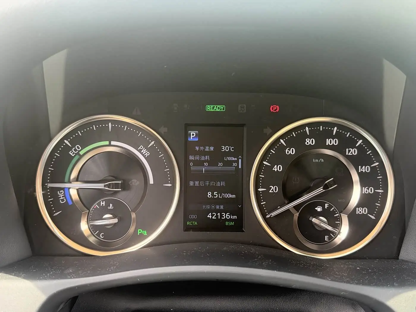 Toyota Alphard 2019 — Photo 20/20
