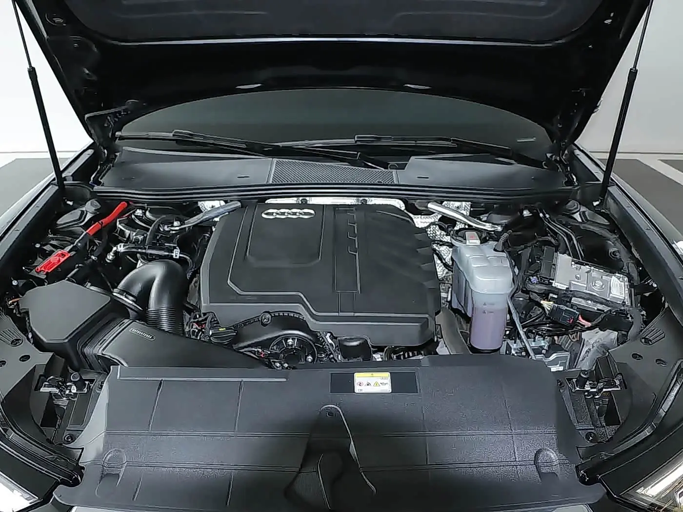 Audi A6L 2022 — ფოტო 9/10