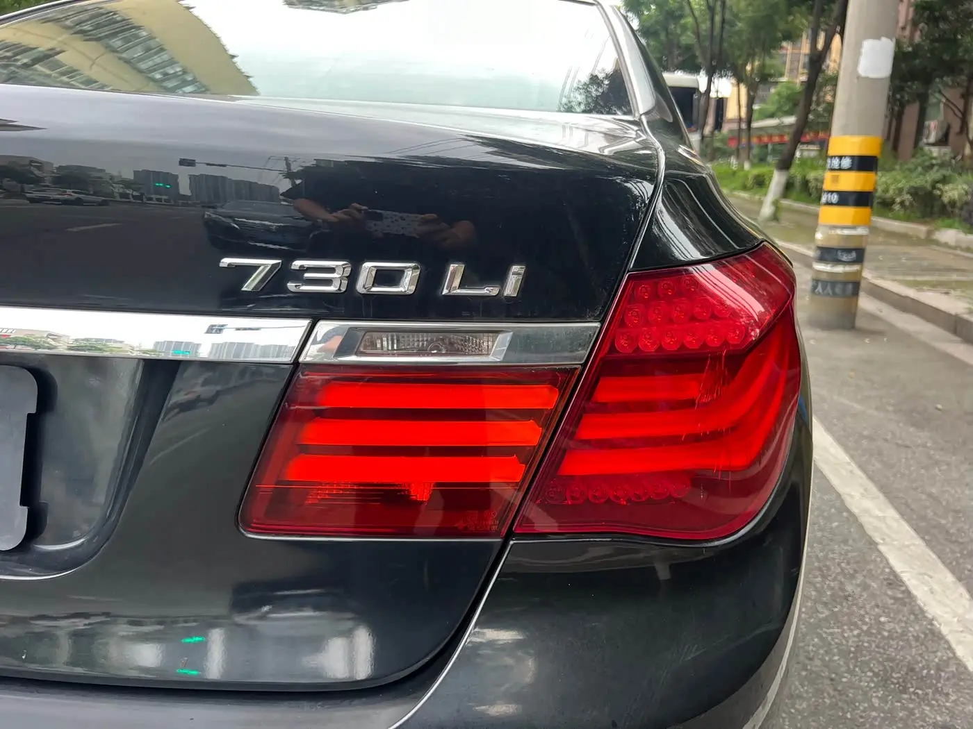 BMW 7 Series 2015 — Фото 10/20