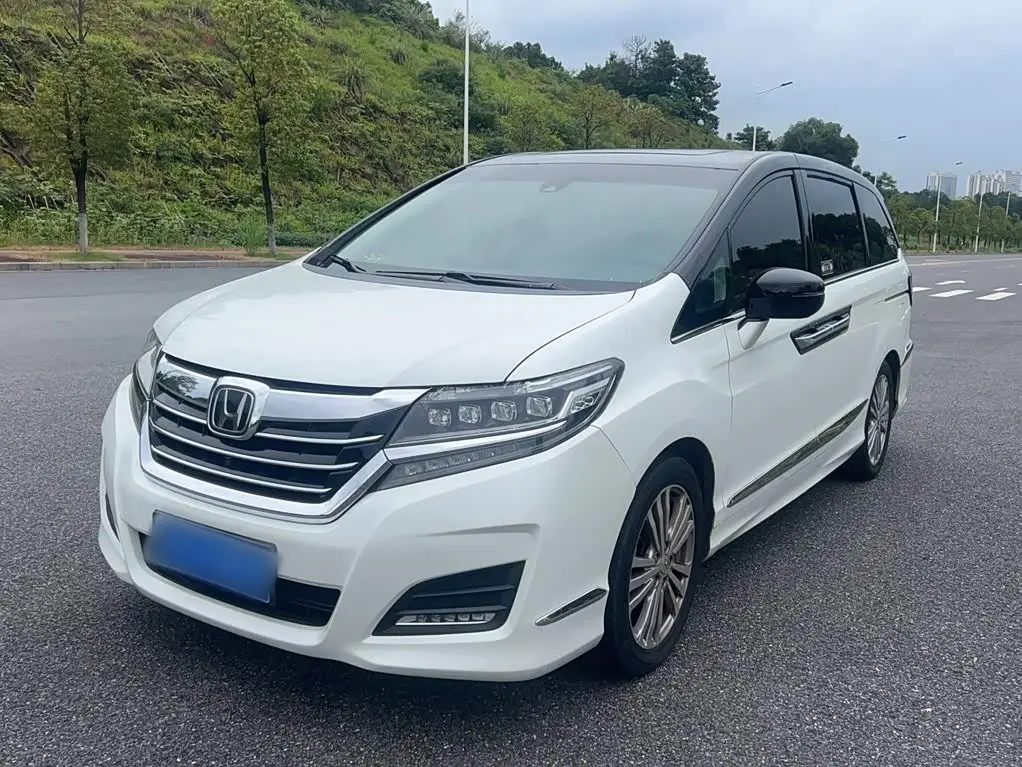 Honda Elysion 2019 — Şəkil 17/20