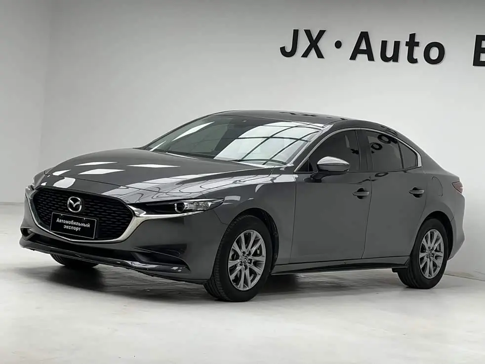 Mazda Mazda3 Axela 2022 — Photo 1/20