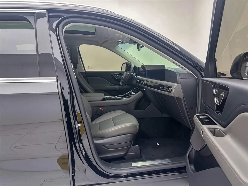 Lincoln Aviator 2024 — Şəkil 15/20