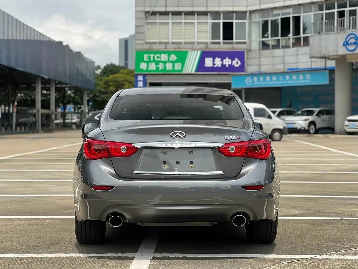 Infiniti Q50 2017 — Фото 4/20
