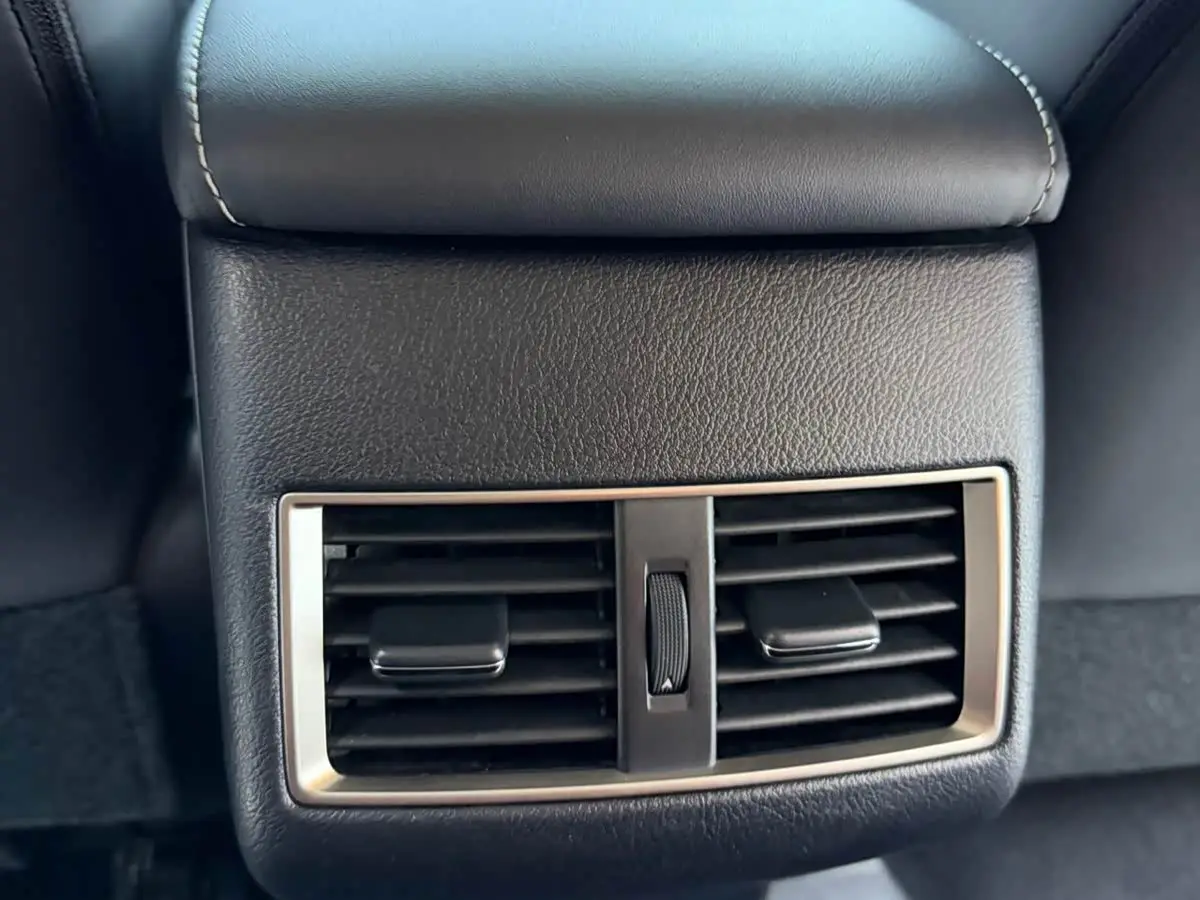 Lexus NX 2020 — Photo 14/20