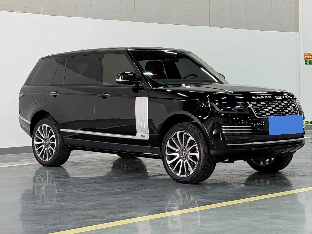 Land Rover Range Rover 2016 — Фото 3/9