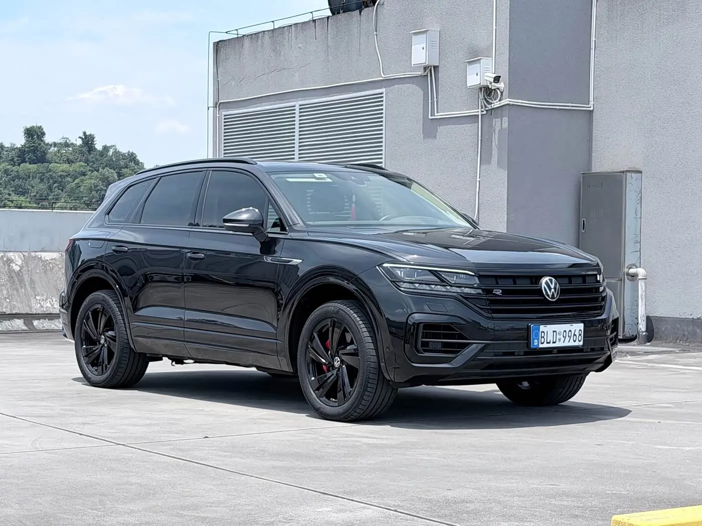Volkswagen Touareg 2022 — Фото 3/16