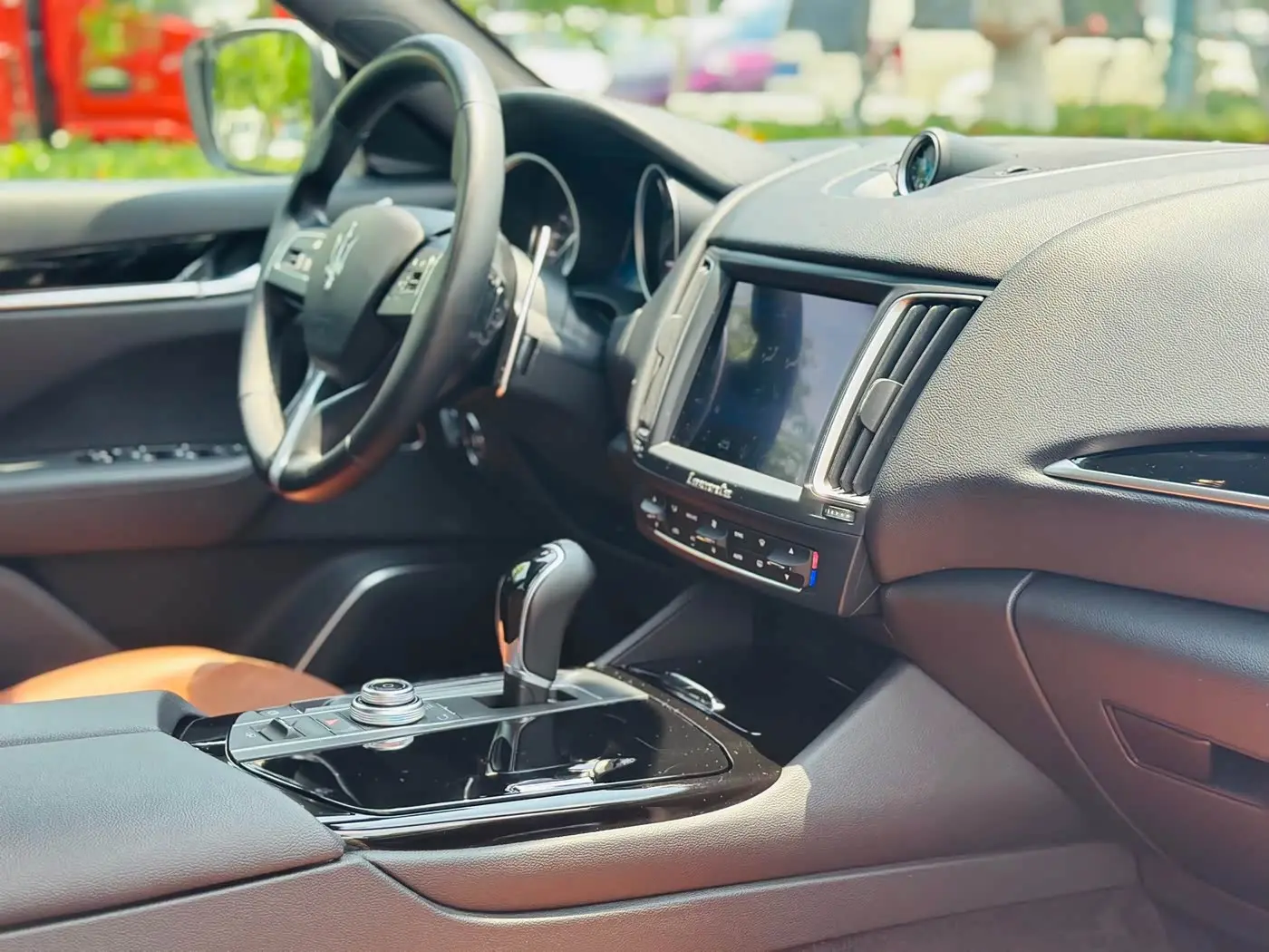 Maserati Levante 2018 — Photo 7/15
