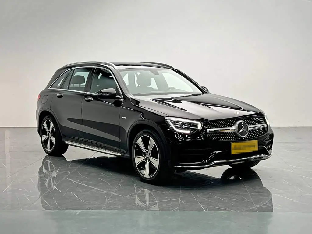 Mercedes-Benz GLC 2023 — Photo 8/20