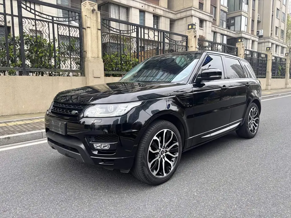 Land Rover Range Rover Sport 2018 — Photo 1/9