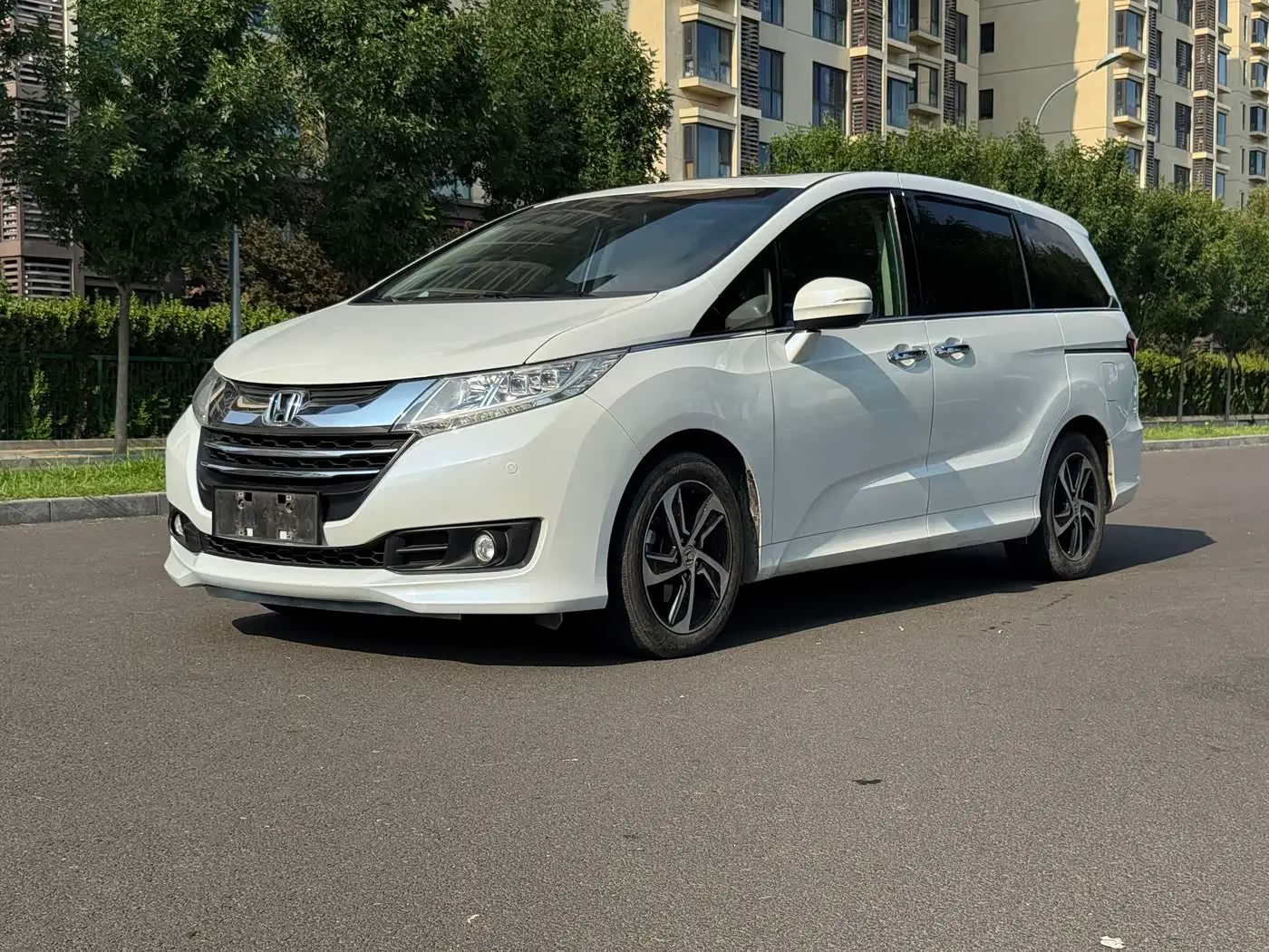 Honda Odyssey 2018 — Photo 1/14