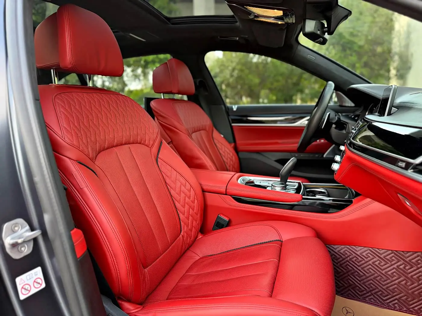 BMW 7 Series 2019 — Photo 17/20