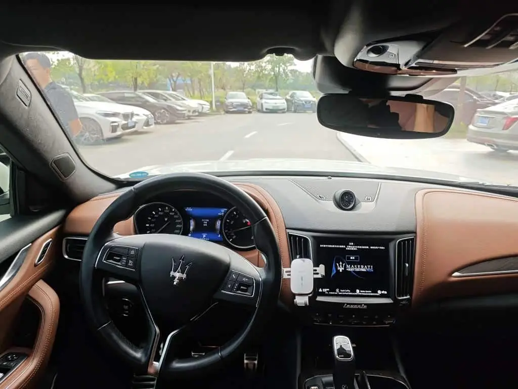 Maserati Levante 2021 — Photo 6/10