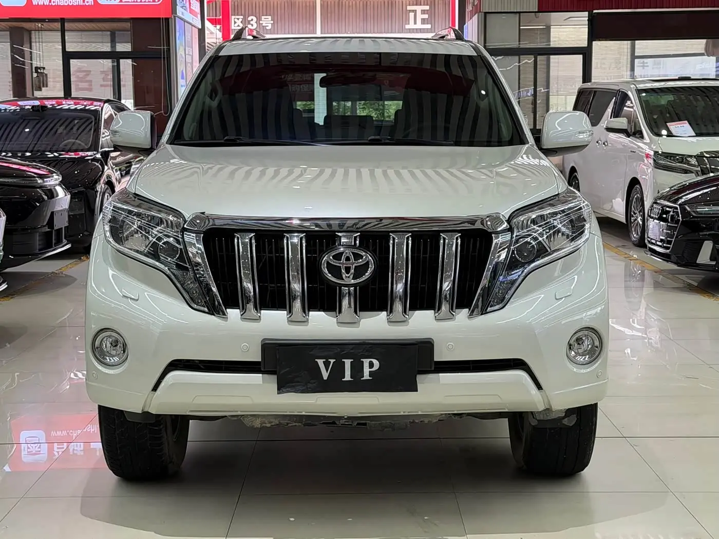 Toyota Prado 2017 — ფოტო 2/15