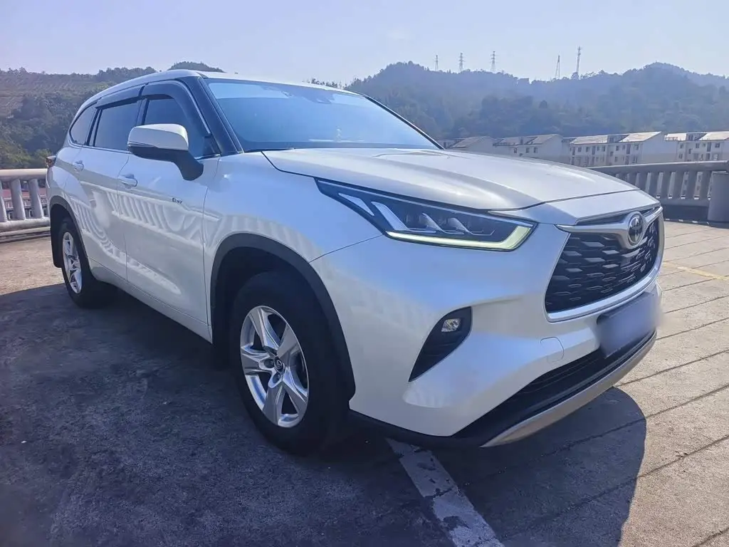 Toyota Highlander 2025 — Photo 6/19