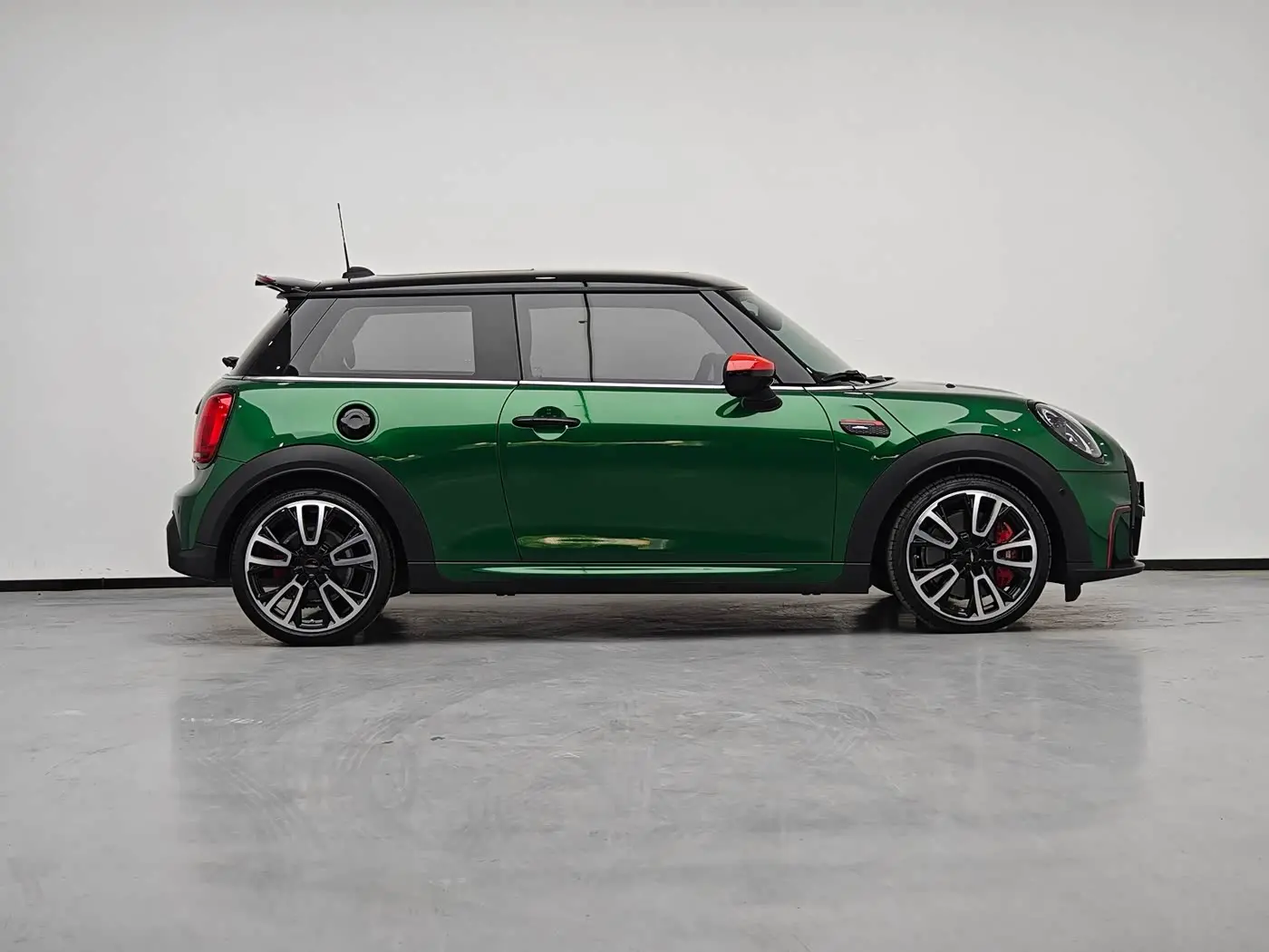 MINI JCW 2023 — Фото 7/19