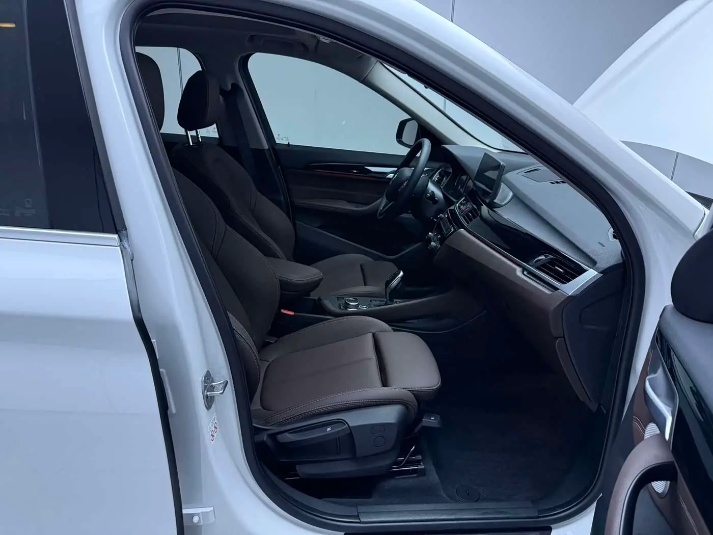 BMW X1 2022 — Photo 19/20