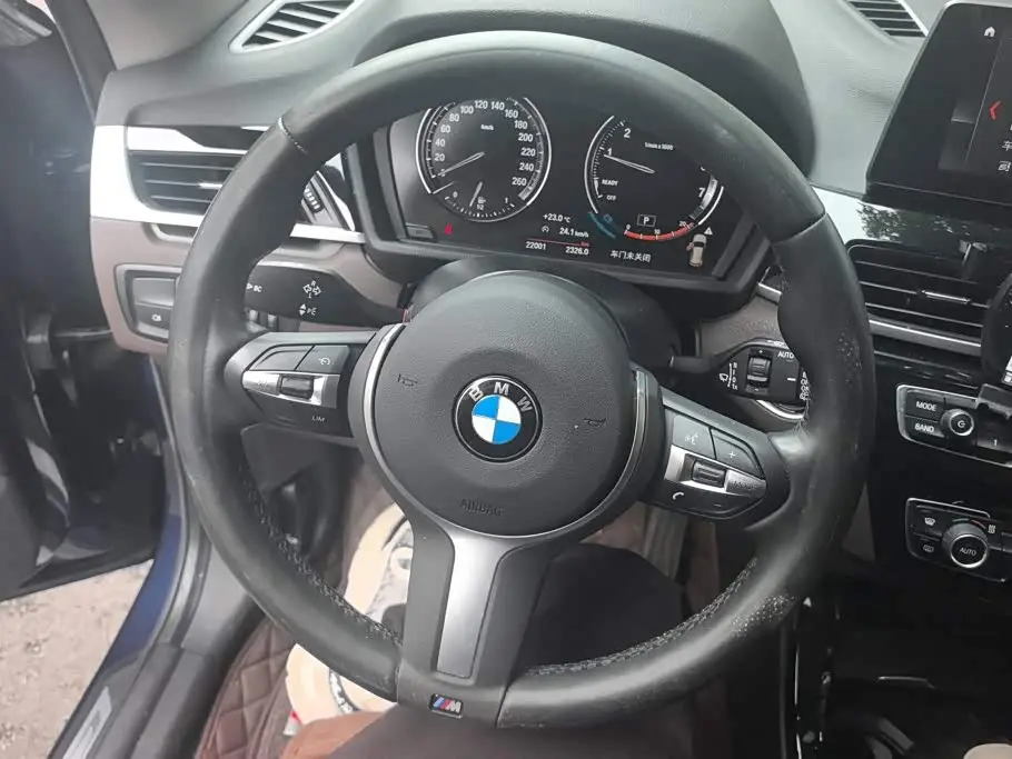 BMW X1 2020 — Фото 15/16