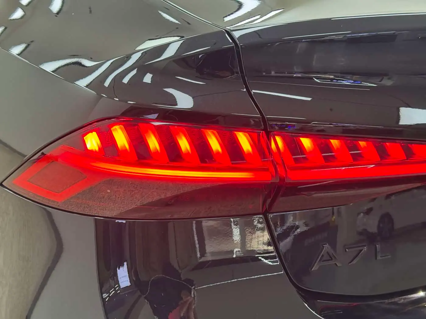 Audi A7L 2023 — Photo 10/15