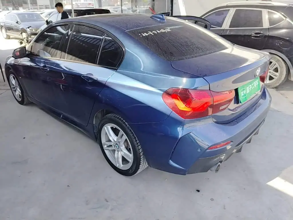 BMW 1 Series 2023 — Şəkil 5/20