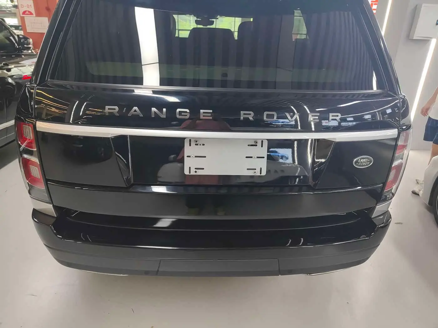 Land Rover Range Rover 2020 — ფოტო 9/10