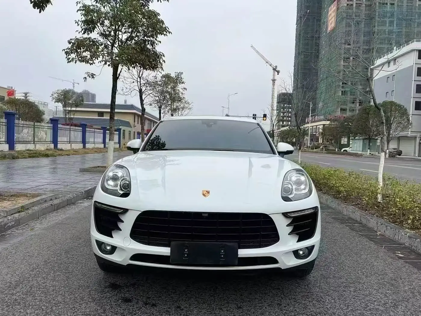 Porsche Macan 2017 — Photo 2/9