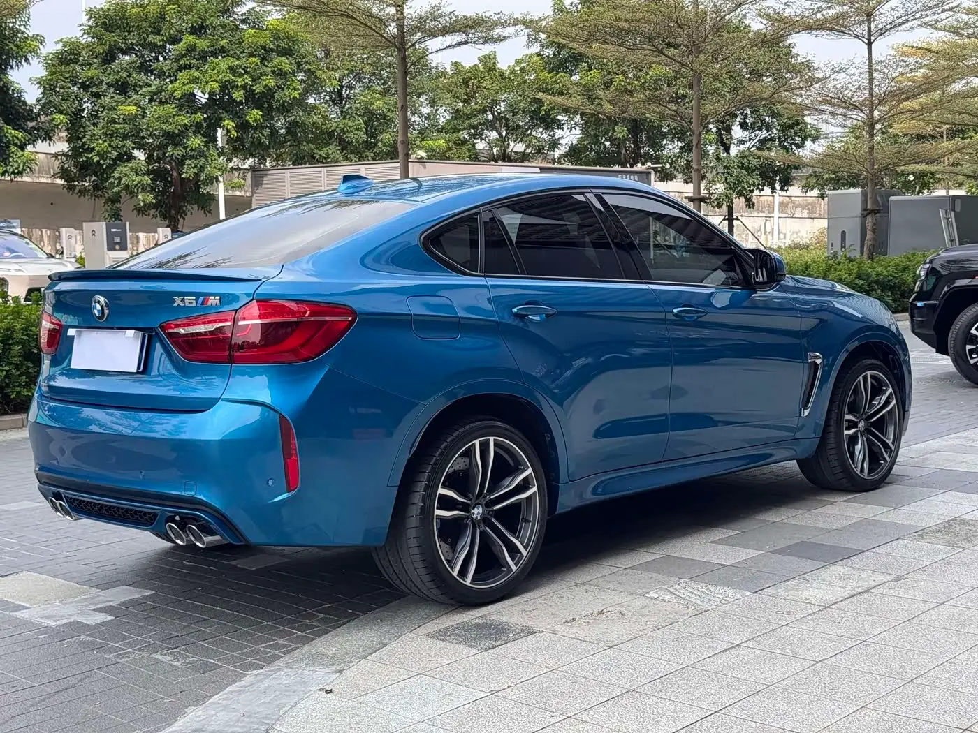 BMW X6 M 2015 — Фото 4/20
