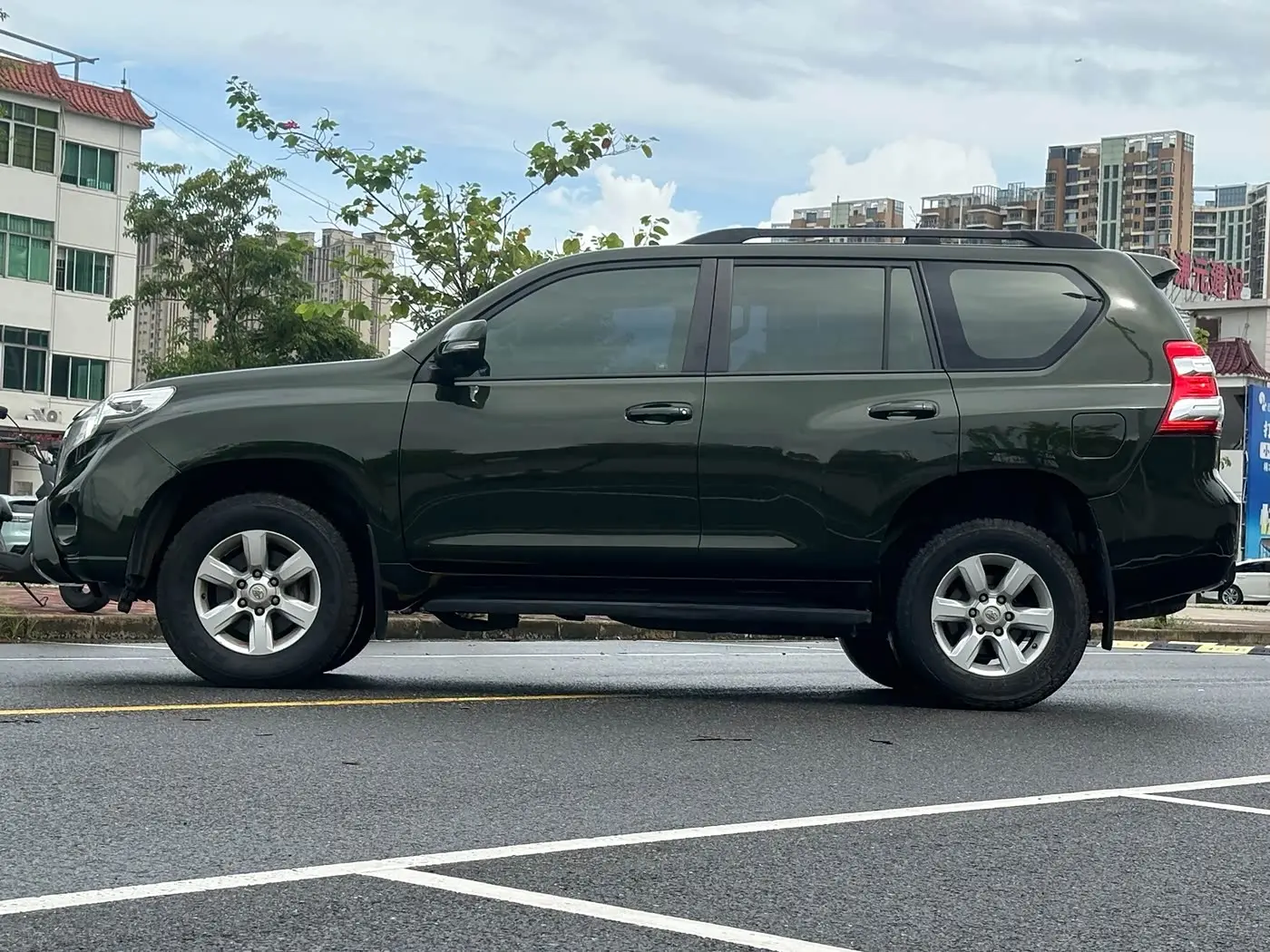 Toyota Prado 2014 — Photo 14/16