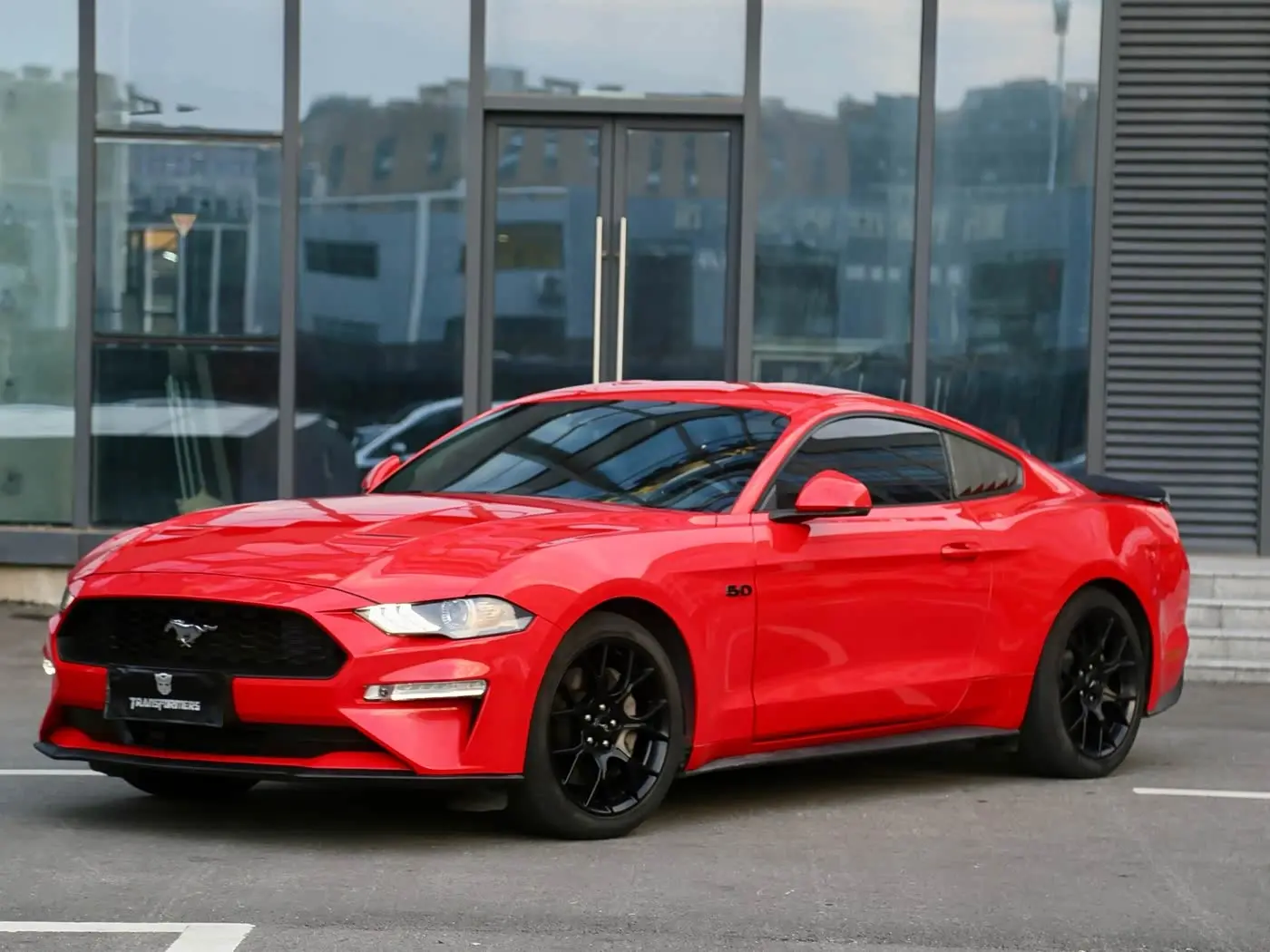 Ford Mustang 2021 — Photo 1/19