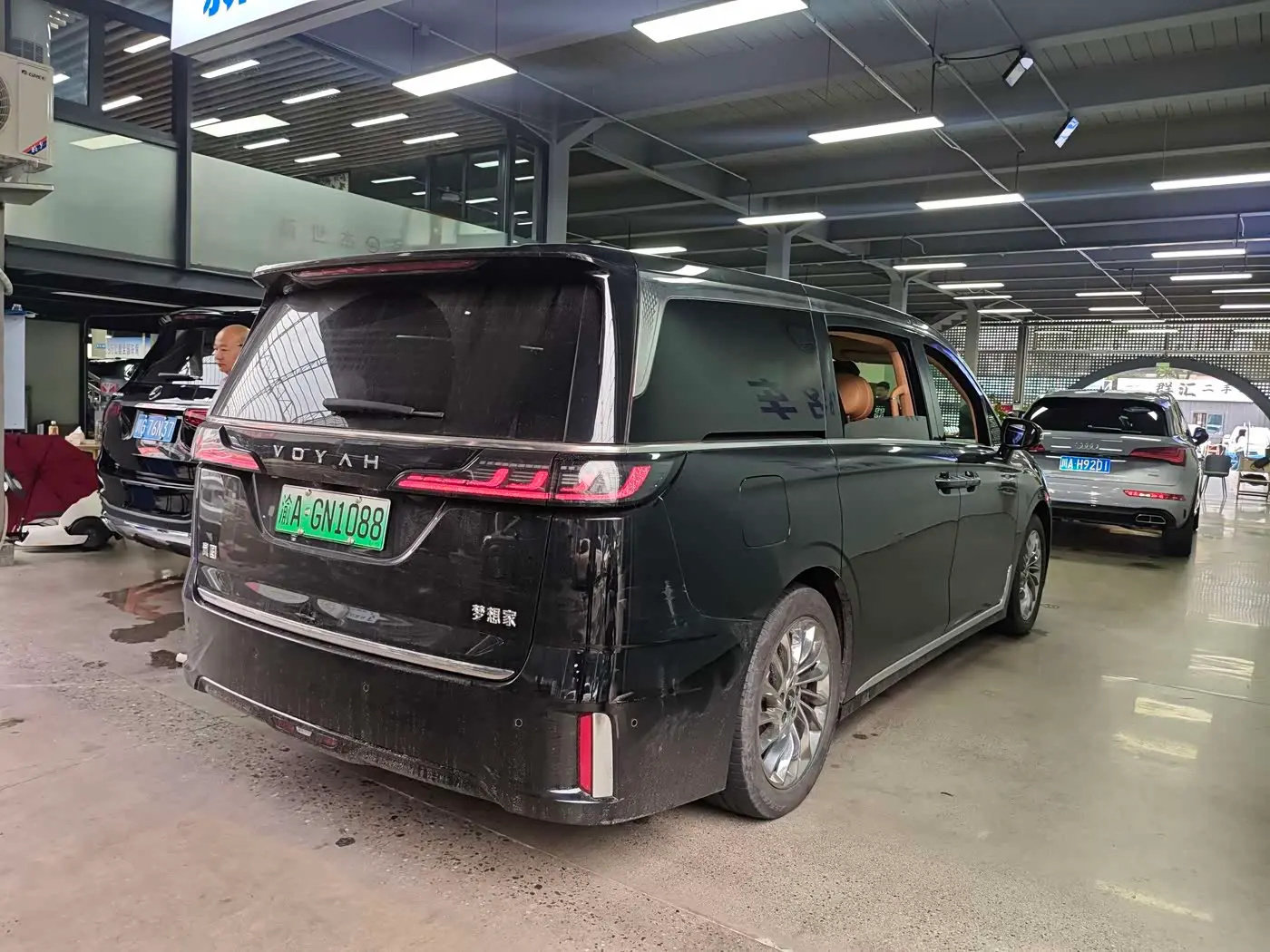 Voyah Auto Voyah Dreamer 2024 — Photo 7/9