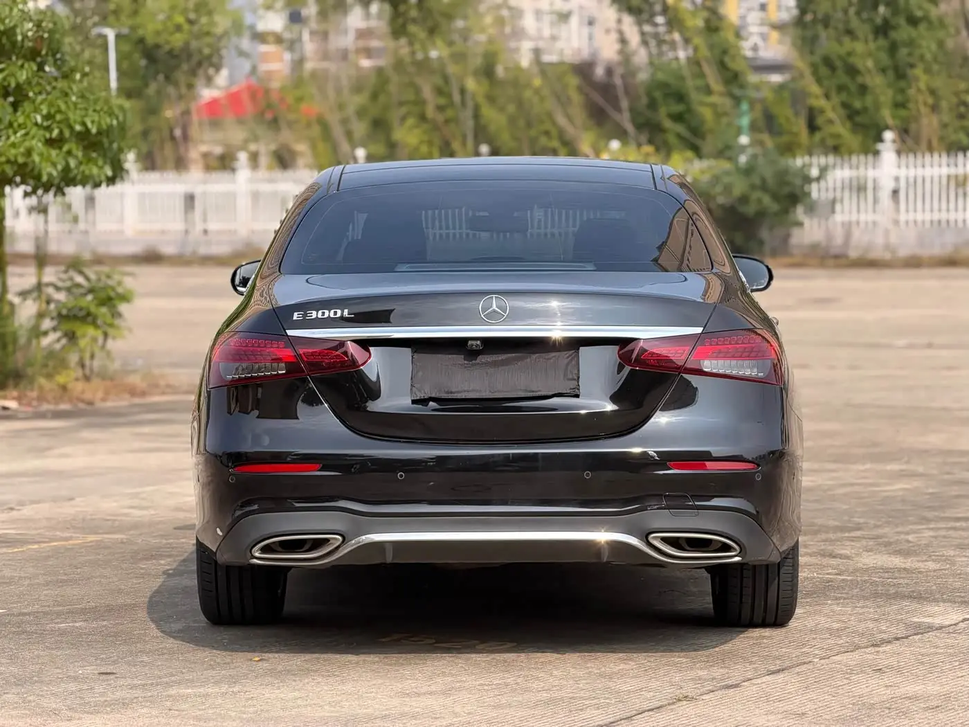 Mercedes-Benz E-Class 2021 — Photo 9/15